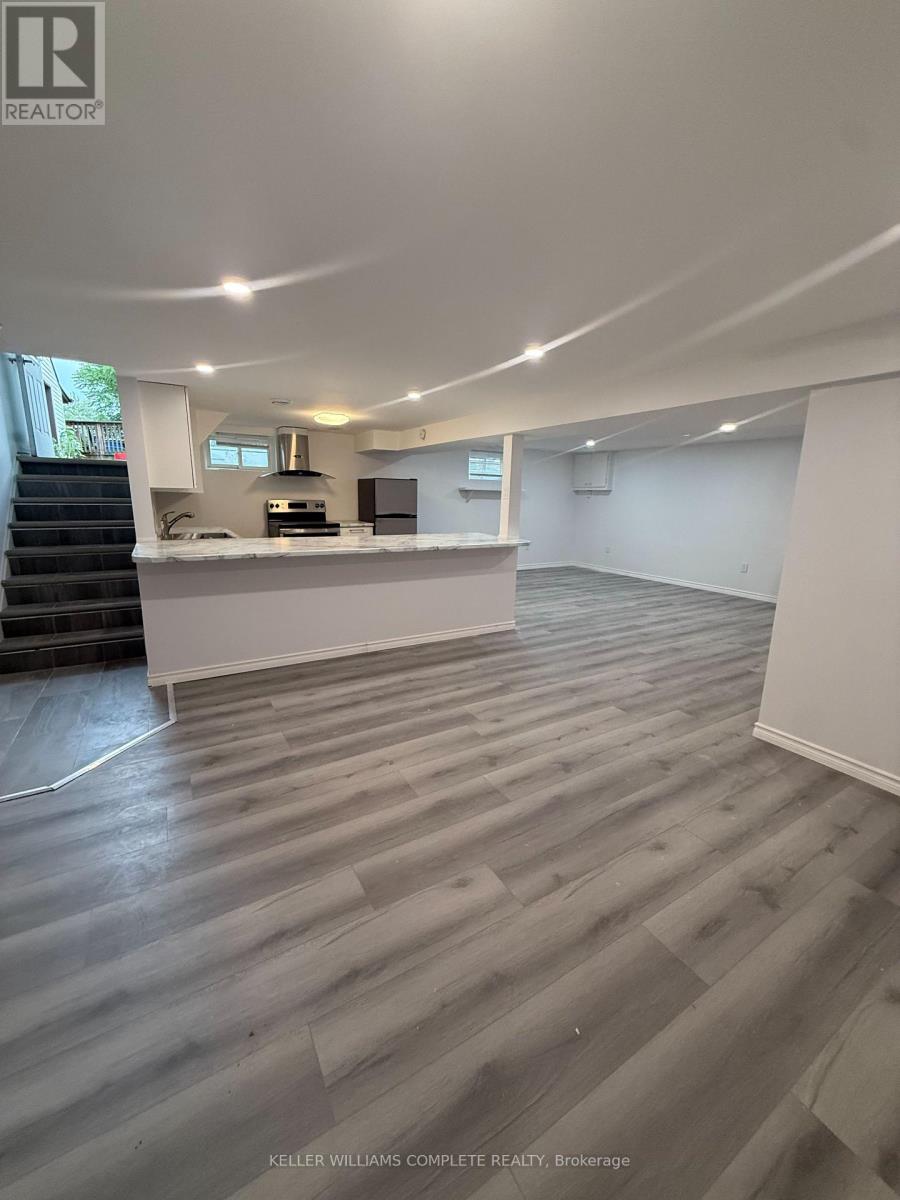 Lower - 20 Rose Avenue, Thorold, Ontario  L2V 3C4 - Photo 2 - X13609388