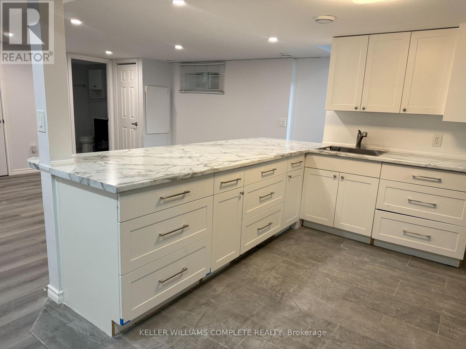 Lower - 20 Rose Avenue, Thorold, Ontario  L2V 3C4 - Photo 4 - X13609388