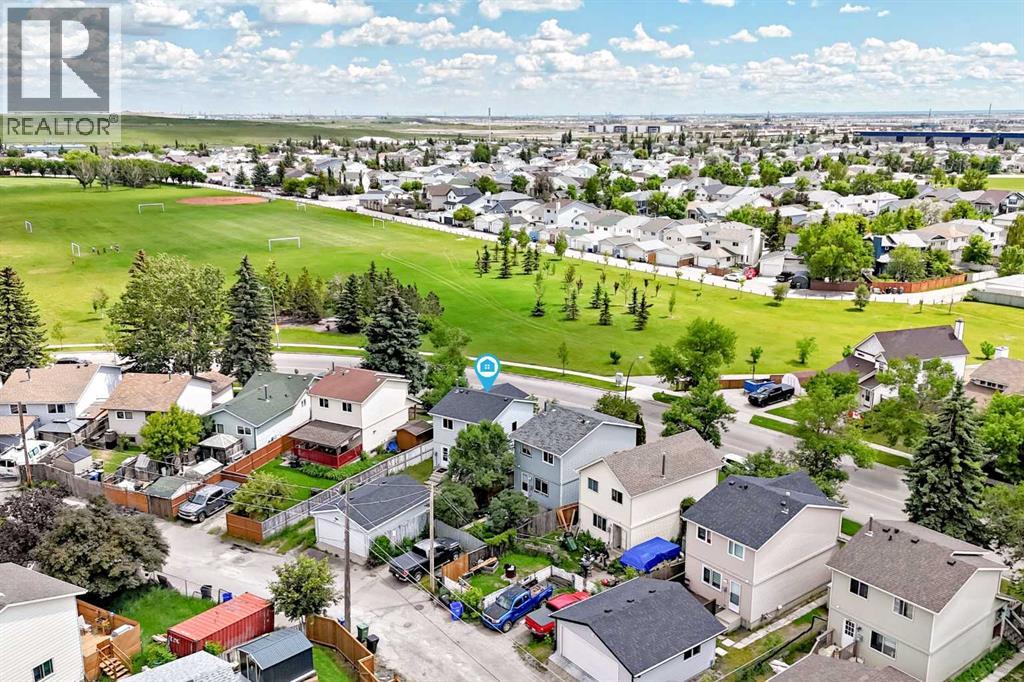 171 Erin Woods Drive Se, Calgary, Alberta  T2B 2V7 - Photo 39 - A2322817