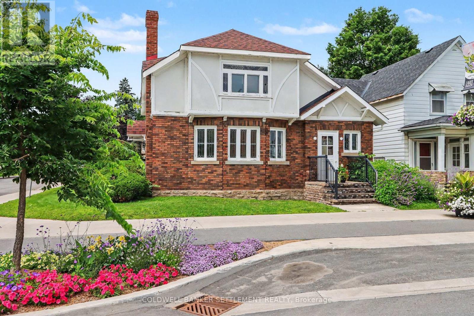 2 Gladstone Avenue, Smiths Falls, Ontario K7H 1L2 - Photo 3 - X13609282