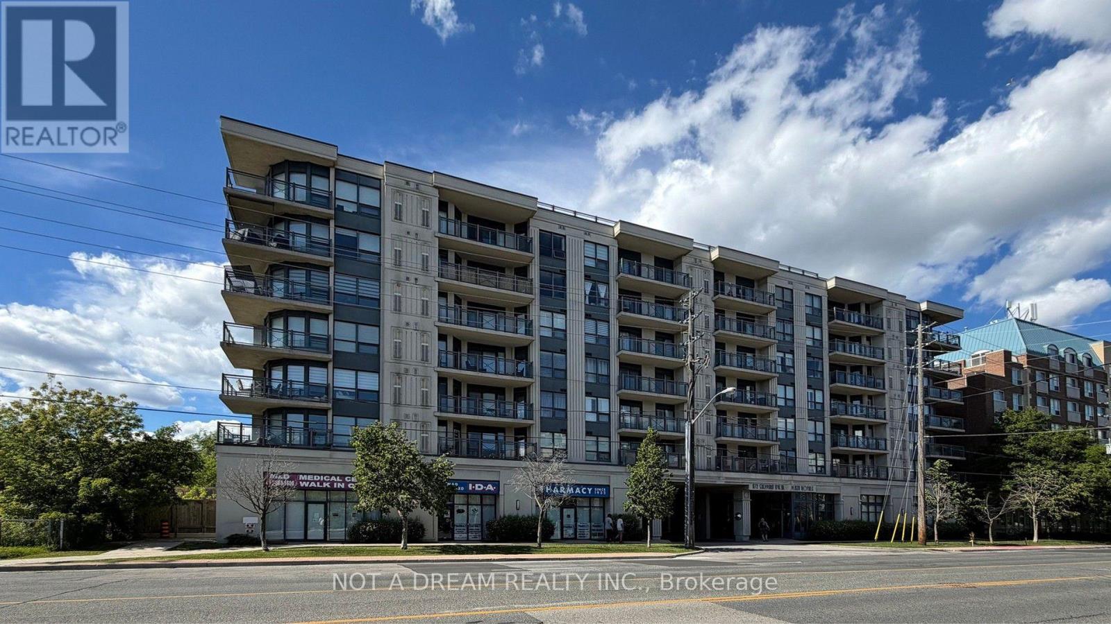 416 - 872 SHEPPARD AVENUE W, Toronto, Ontario