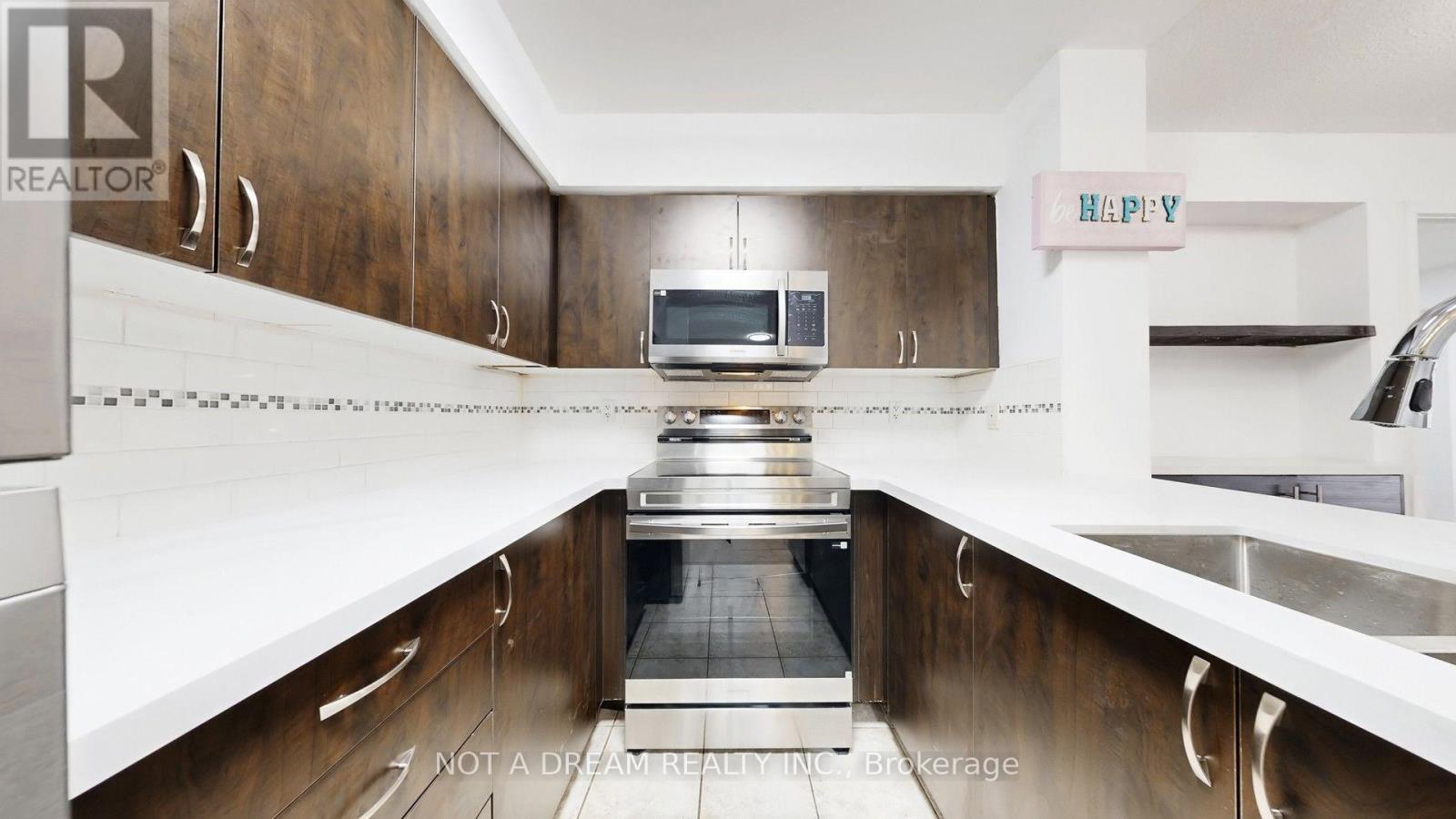 416 - 872 Sheppard Avenue W, Toronto, Ontario  M3H 5V5 - Photo 18 - C13609260