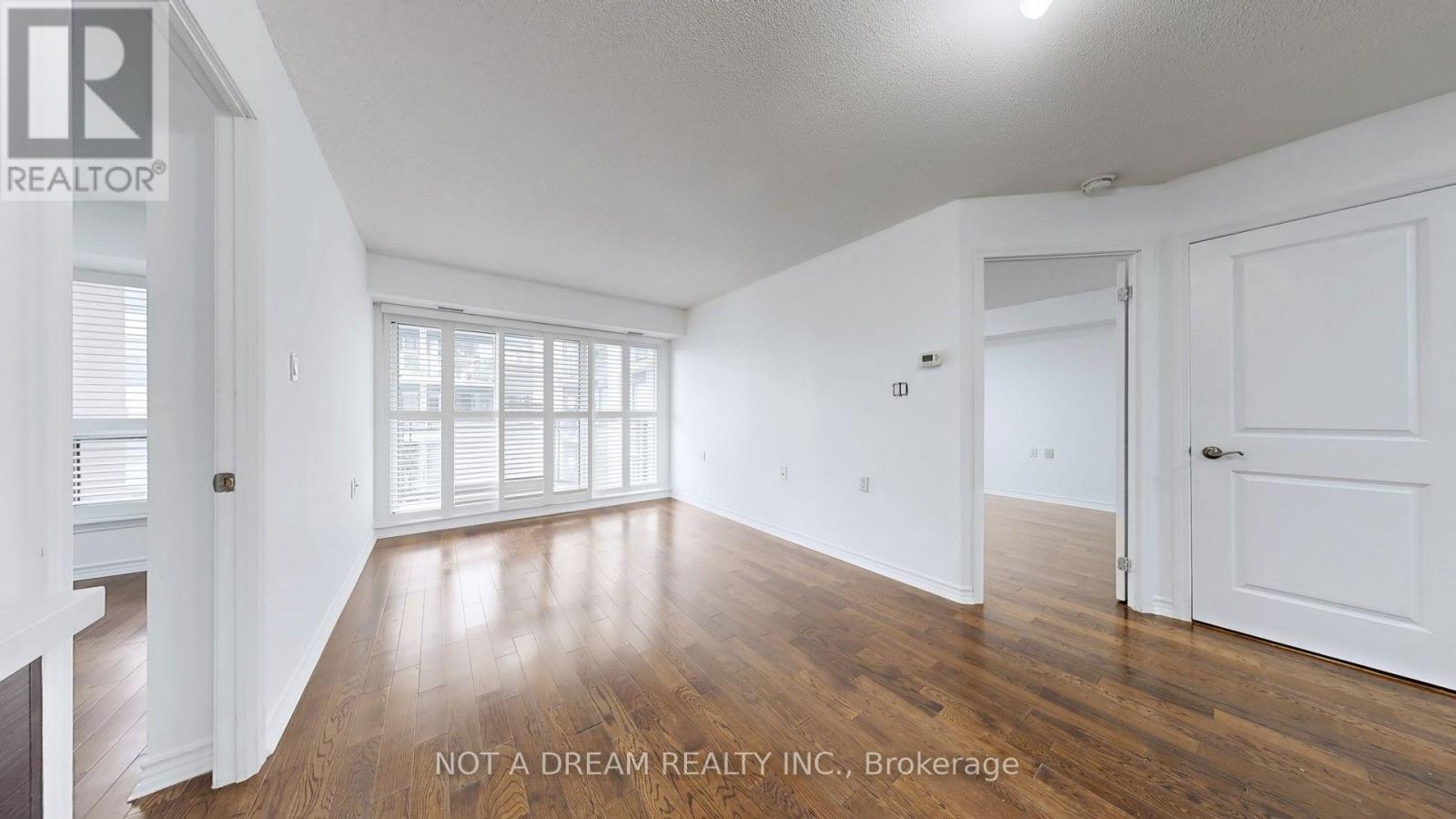 416 - 872 Sheppard Avenue W, Toronto, Ontario  M3H 5V5 - Photo 24 - C13609260
