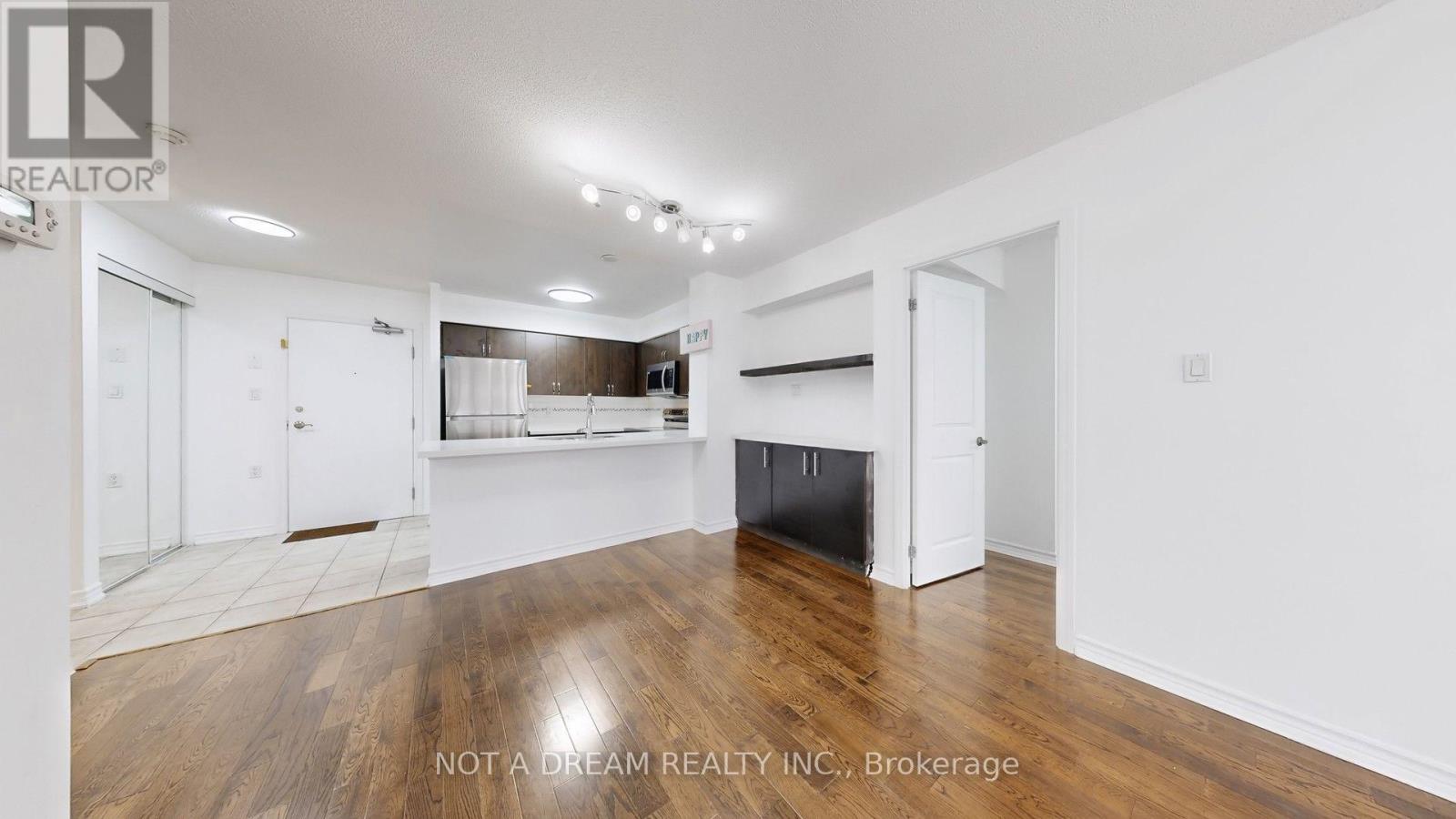 416 - 872 Sheppard Avenue W, Toronto, Ontario  M3H 5V5 - Photo 27 - C13609260