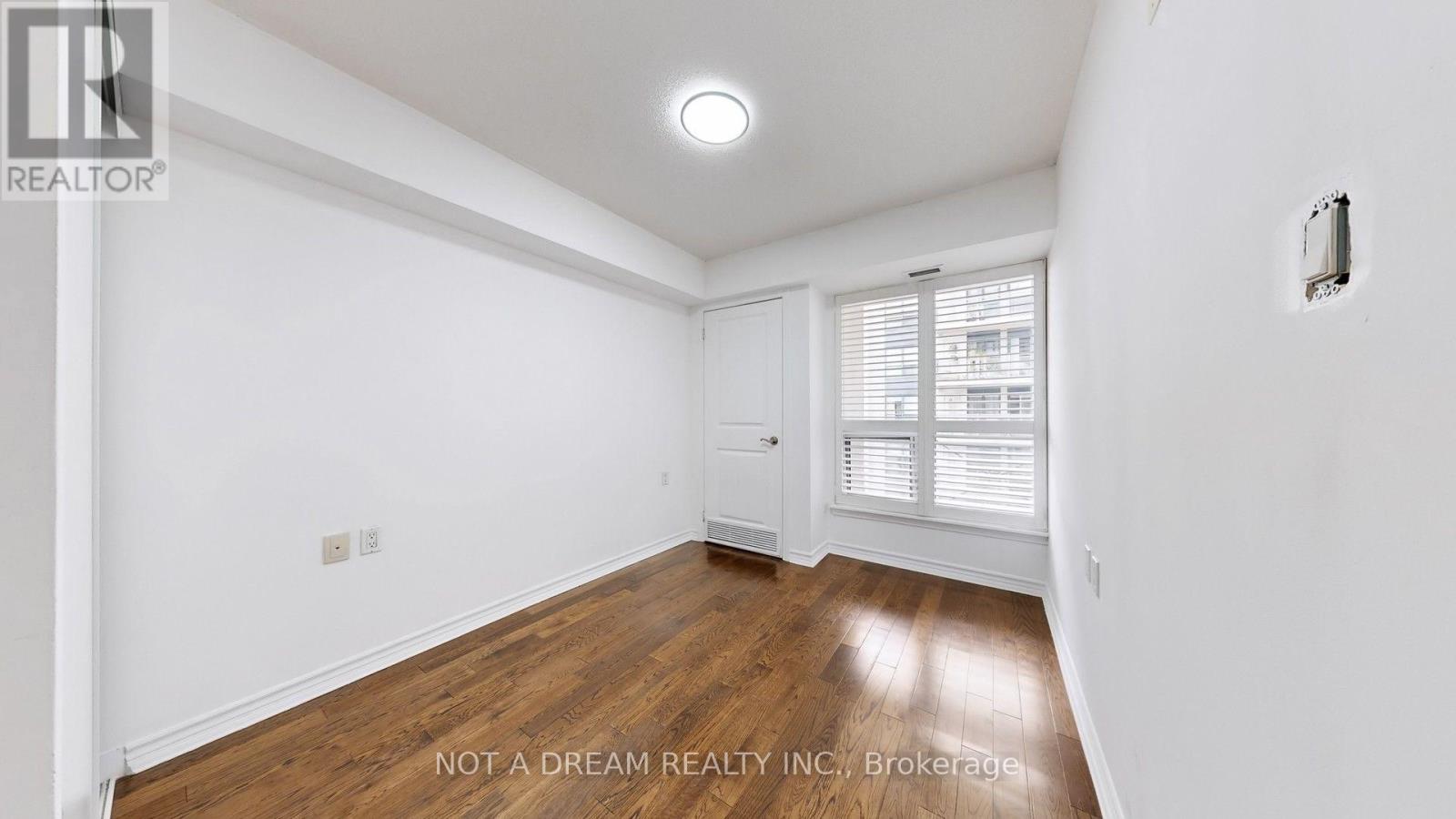 416 - 872 Sheppard Avenue W, Toronto, Ontario  M3H 5V5 - Photo 37 - C13609260