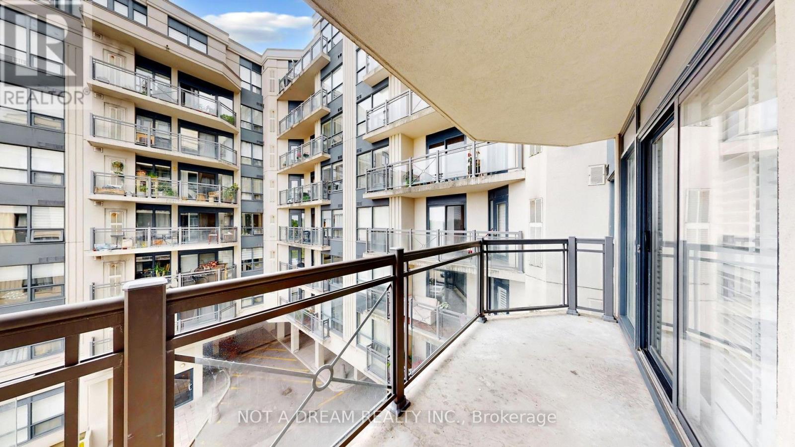 416 - 872 Sheppard Avenue W, Toronto, Ontario  M3H 5V5 - Photo 47 - C13609260