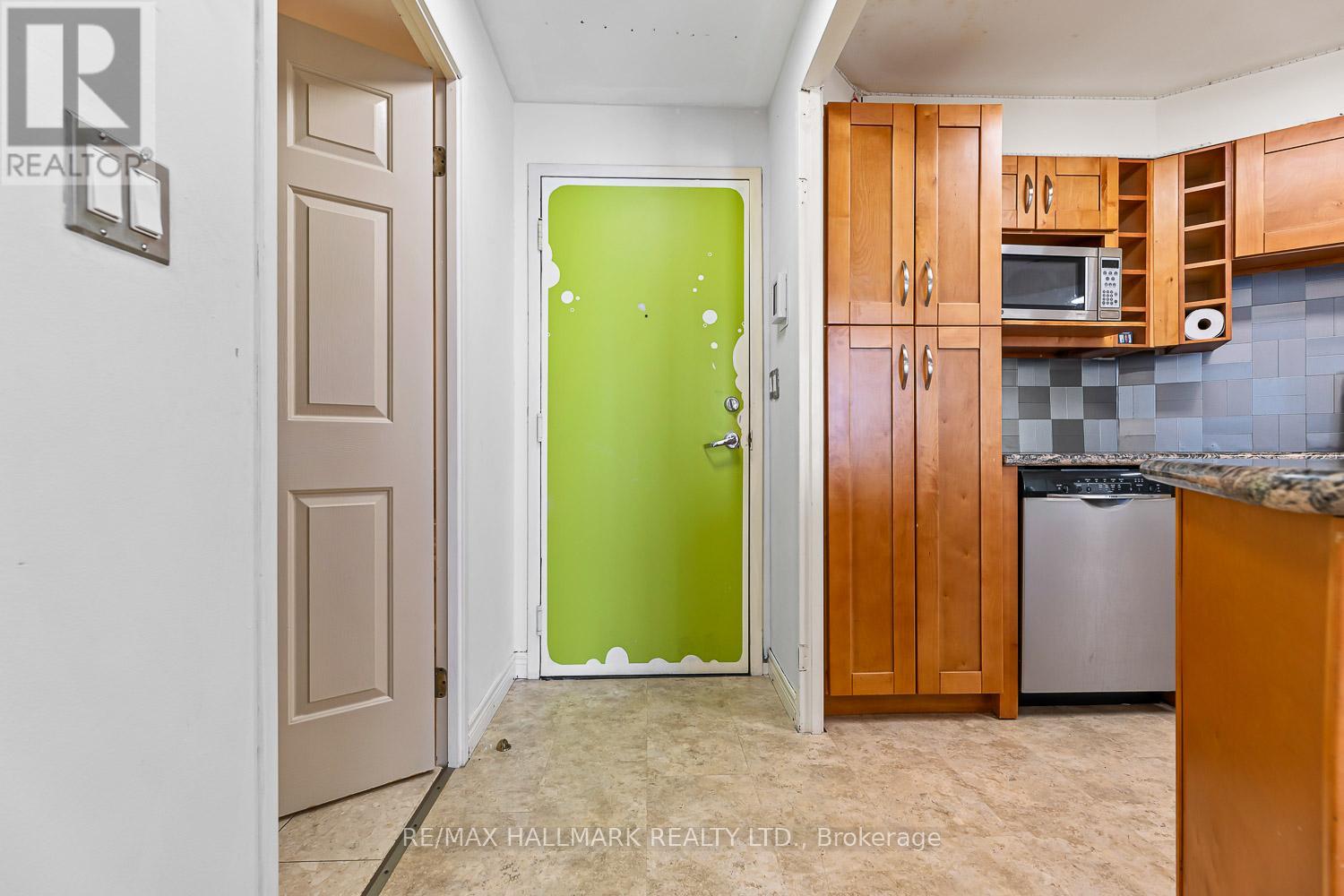 1813 - 7 Carlton Street, Toronto, Ontario  M5B 2M3 - Photo 8 - C13609304
