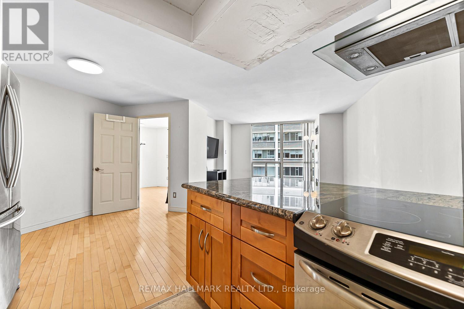 1813 - 7 Carlton Street, Toronto, Ontario  M5B 2M3 - Photo 9 - C13609304