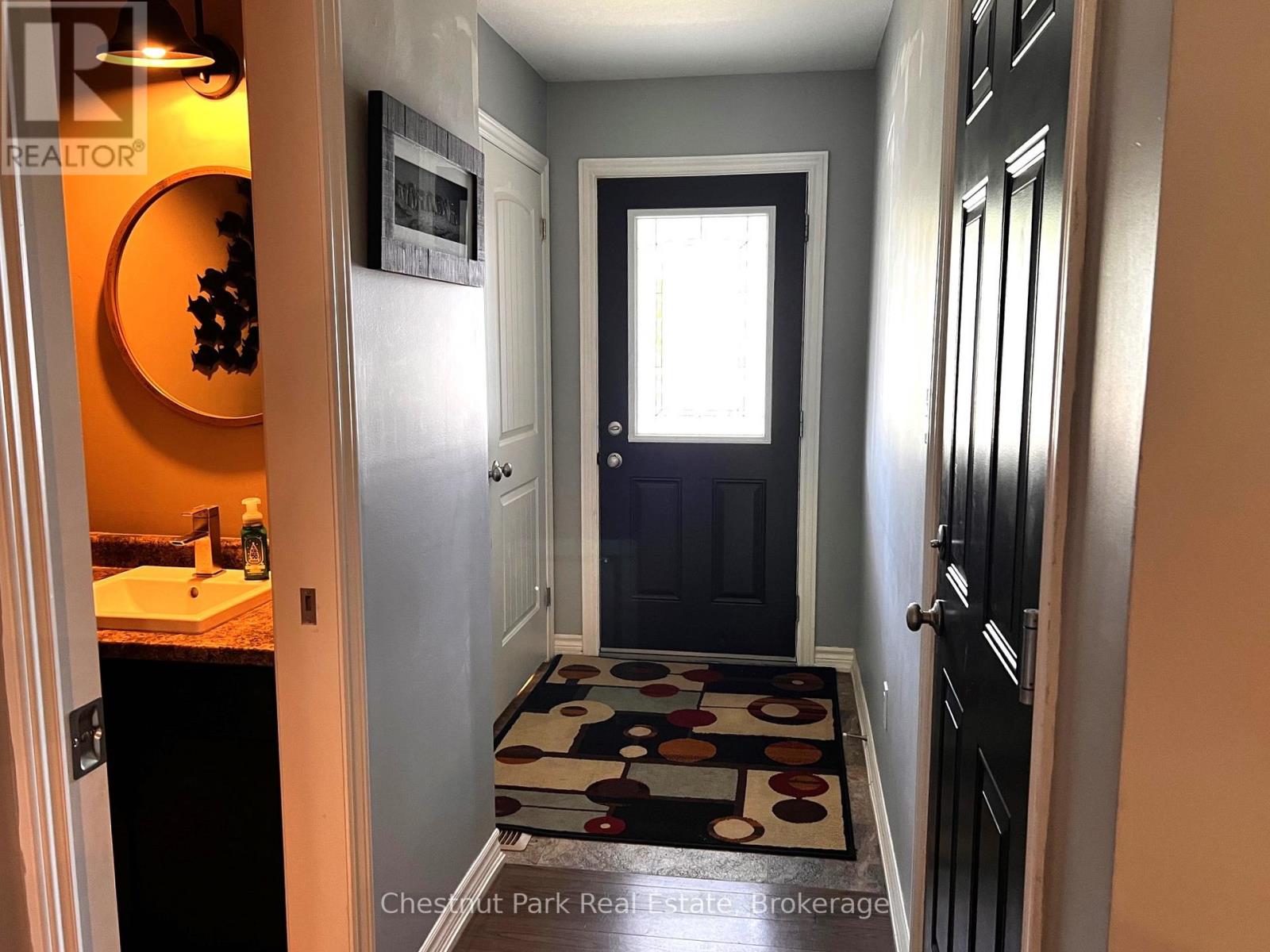 27 Conservation Way, Collingwood, Ontario  L9Y 0G9 - Photo 2 - S13609436