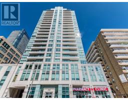 1704 - 212 EGLINTON AVENUE E, Toronto, Ontario