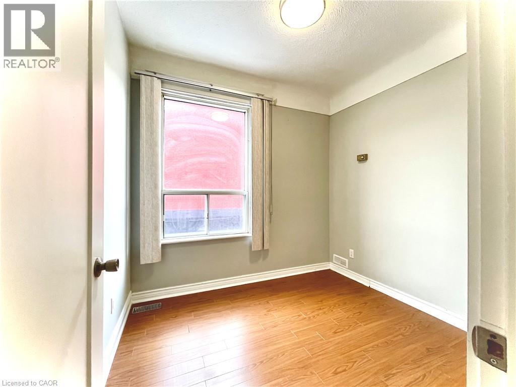 58 St. Matthews Avenue Unit# 2, Hamilton, Ontario  L8L 5P3 - Photo 15 - 40851405