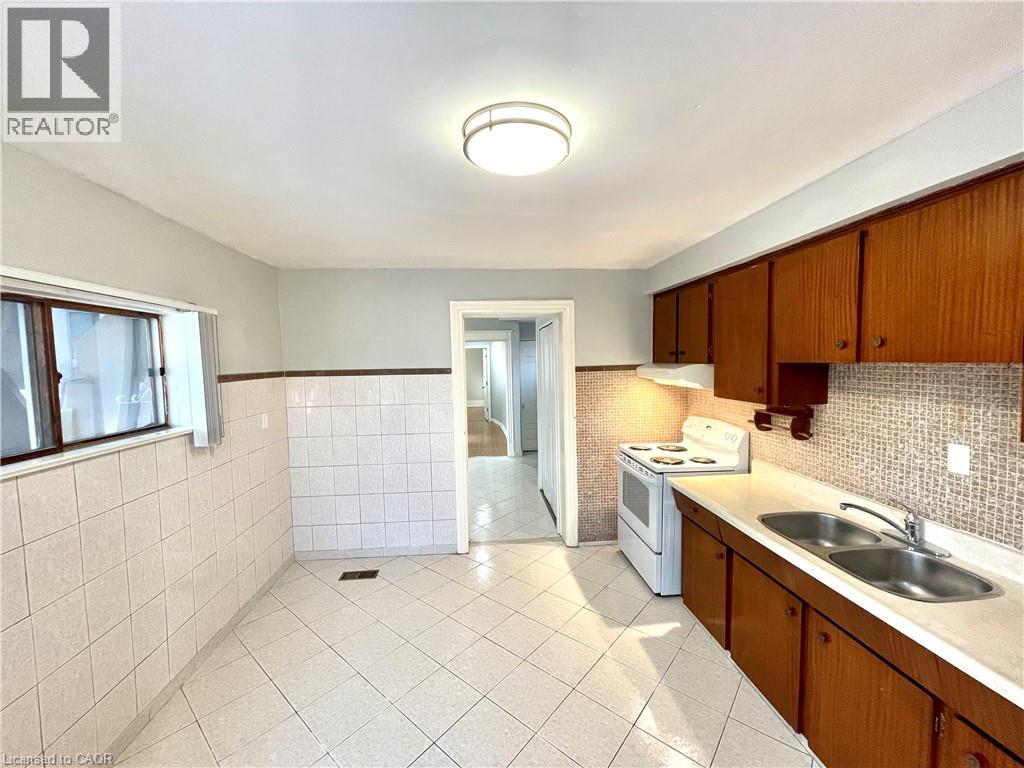 58 St. Matthews Avenue Unit# 2, Hamilton, Ontario  L8L 5P3 - Photo 9 - 40851405