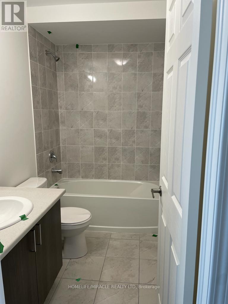 1392 Coral Springs Path, Oshawa, Ontario  L1K 3G1 - Photo 9 - E13609314