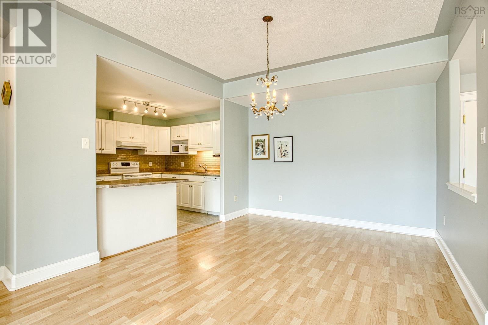 212 202 Walter Havill Drive, Halifax, Nova Scotia B3N 3M4 - Photo 5 - 202613612