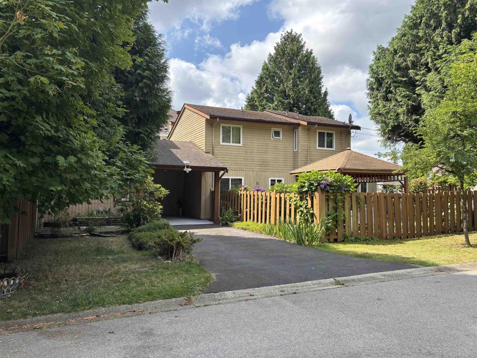 15402 96A AVENUE, Surrey, British Columbia