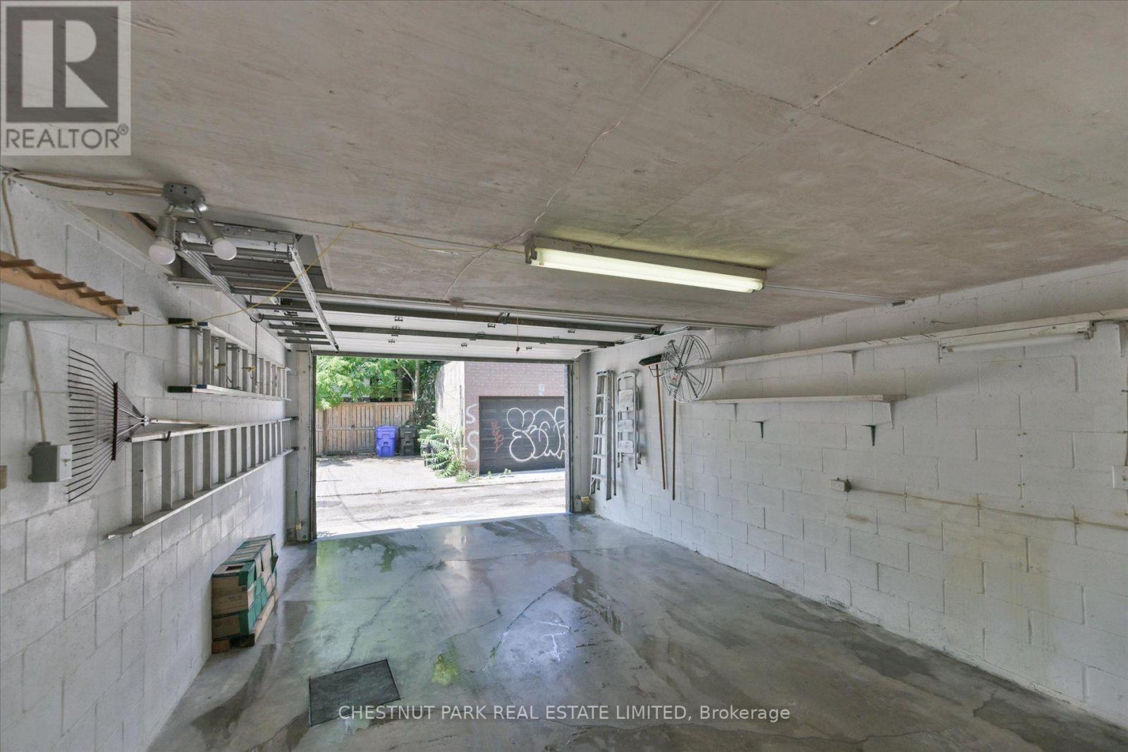 Main & Bsmt - 13 Silver Avenue, Toronto, Ontario  M6R 1X9 - Photo 24 - W13609318