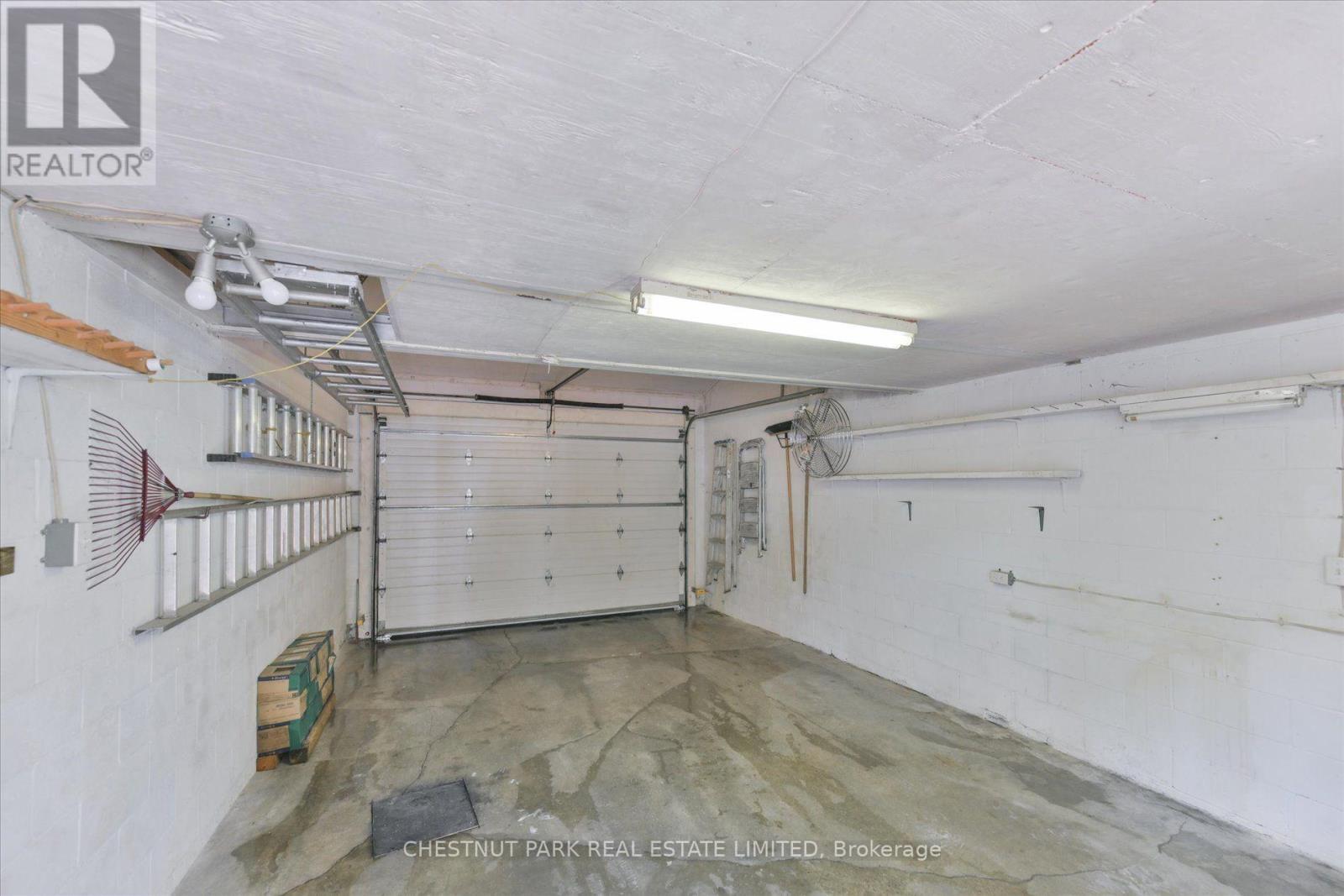 Main & Bsmt - 13 Silver Avenue, Toronto, Ontario  M6R 1X9 - Photo 25 - W13609318