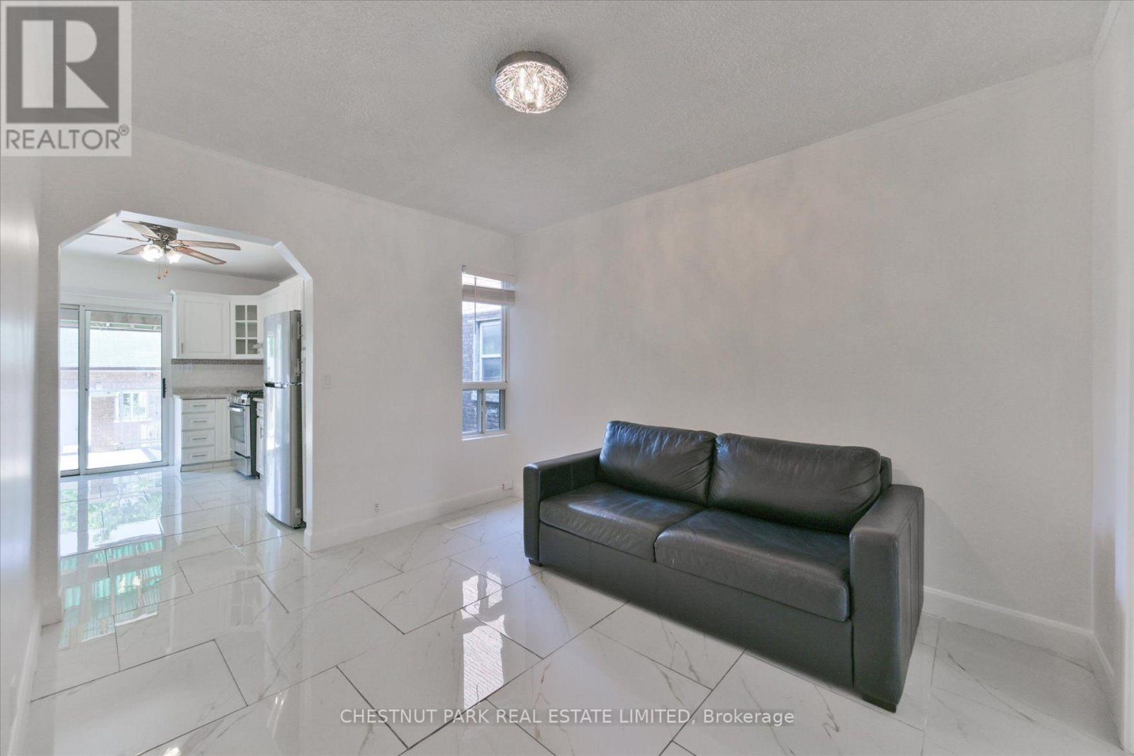 Main & Bsmt - 13 Silver Avenue, Toronto, Ontario  M6R 1X9 - Photo 3 - W13609318