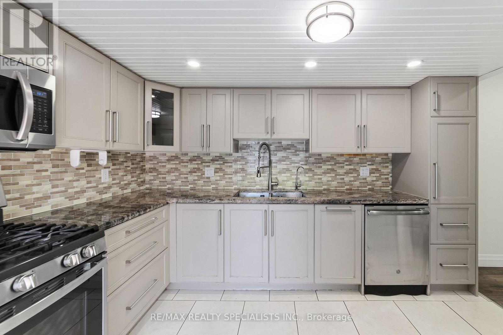 115 Kings Forest Drive, Hamilton, Ontario  L8T 4J8 - Photo 12 - X13609342