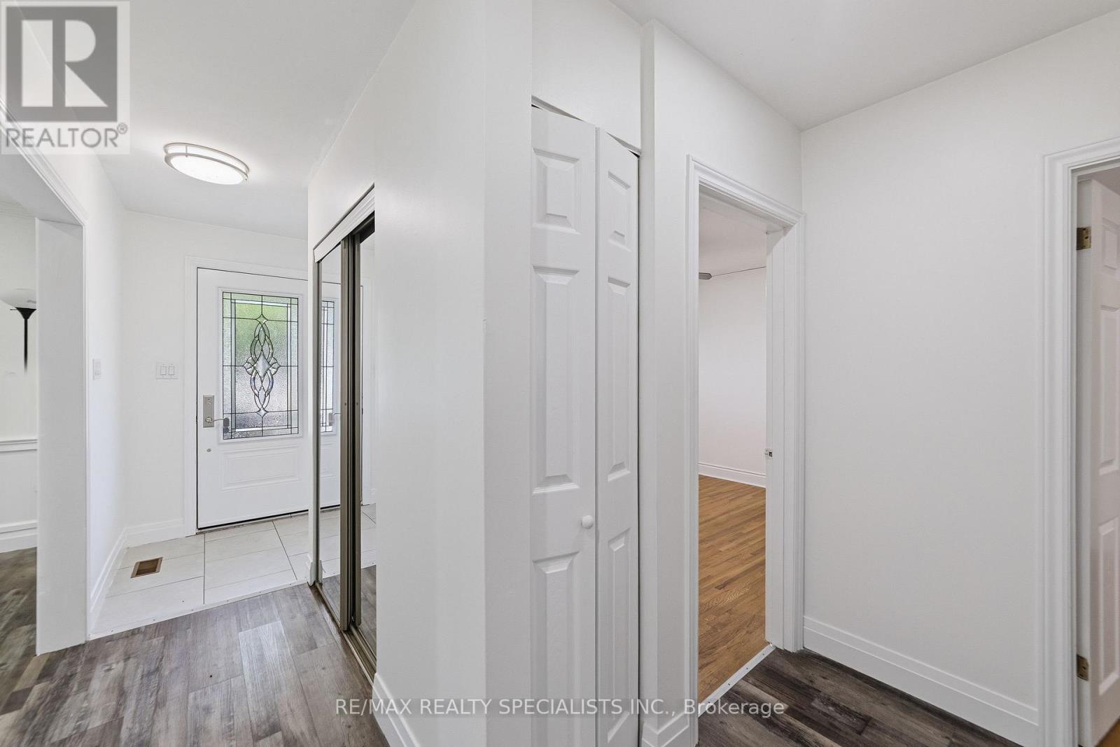 115 Kings Forest Drive, Hamilton, Ontario  L8T 4J8 - Photo 5 - X13609342