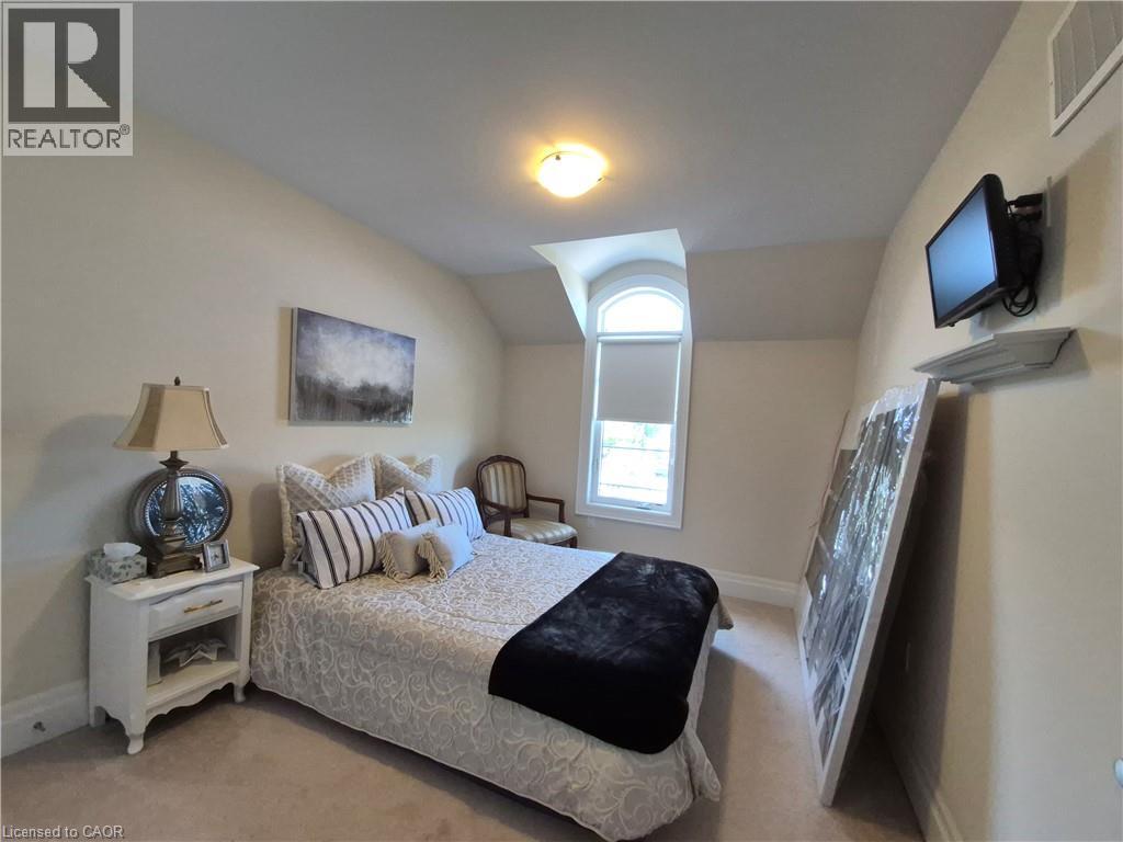 610 Sweetwater Crescent, Newmarket, Ontario  L3X 0H5 - Photo 17 - 40851391