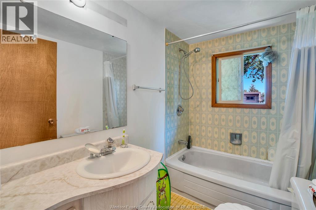 1418 Pillette Road, Windsor, Ontario  N8Y 3B9 - Photo 18 - 26018086