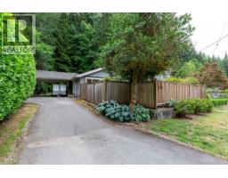2256 CHAPMAN WAY, North Vancouver, British Columbia