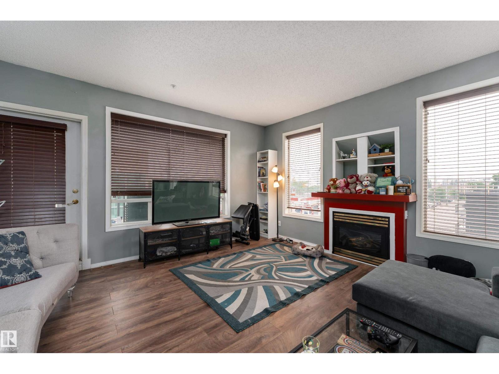 #301 8108 109 St NW, Edmonton, Alberta  T6G 2V7 - Photo 5 - E4500884