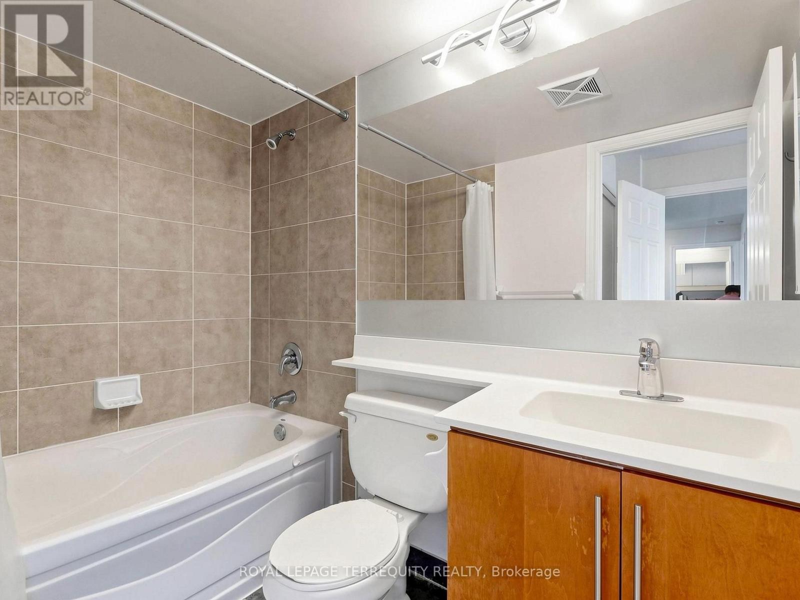 2810 - 310 Burnhamthorpe Road W, Mississauga, Ontario  L5B 4P9 - Photo 38 - W13609518