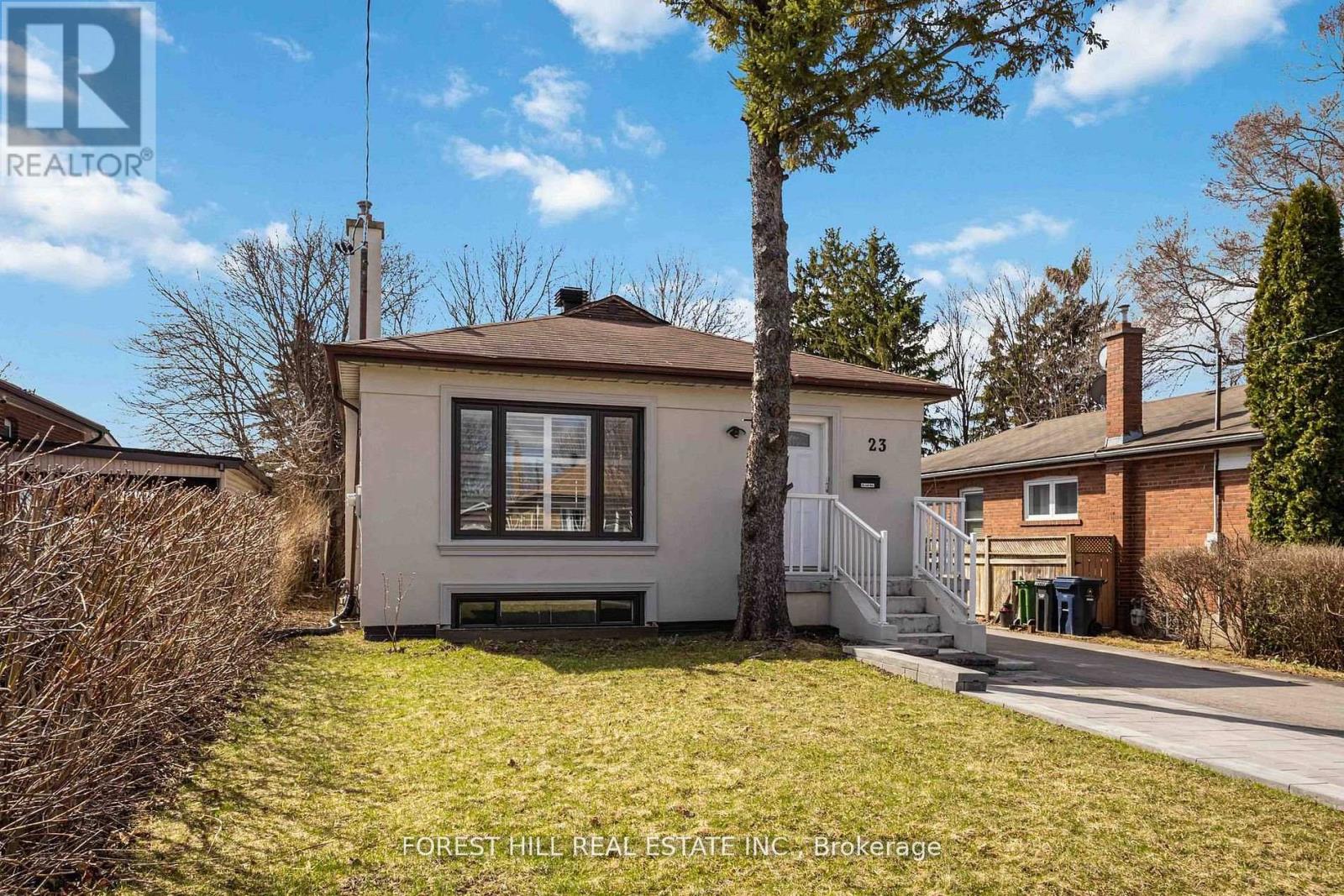 23 Japonica Road, Toronto, Ontario  M1R 4S1 - Photo 3 - E13561382