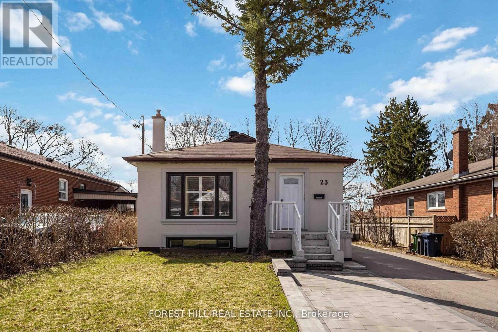 23 Japonica Road, Toronto, Ontario  M1R 4S1 - Photo 2 - E13561382
