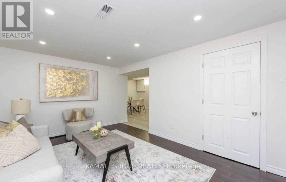 Bsmt - 352 East 18th Street, Hamilton, Ontario  L9A 4P9 - Photo 5 - X13609556