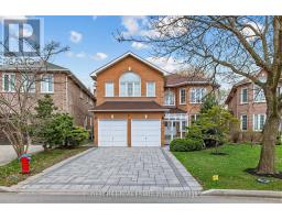 17 LADY LYNN CRESCENT, Richmond Hill, Ontario