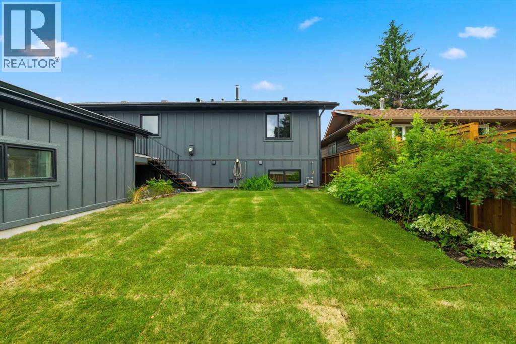 31 Midvalley Road SE, Calgary, Alberta  T2X 1K5 - Photo 43 - A2331111