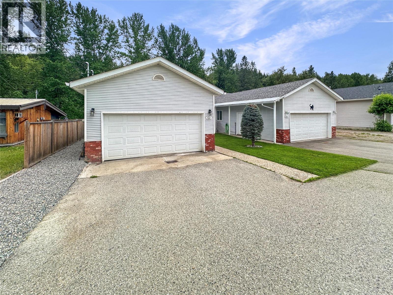 466 Corina Avenue Unit# A, Princeton, British Columbia  V0X 1W0 - Photo 3 - 10389613