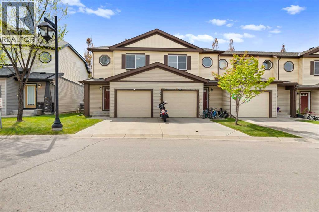 81 Copperpond Landing Se, Calgary, Alberta  T2Z 1G6 - Photo 2 - A2271822