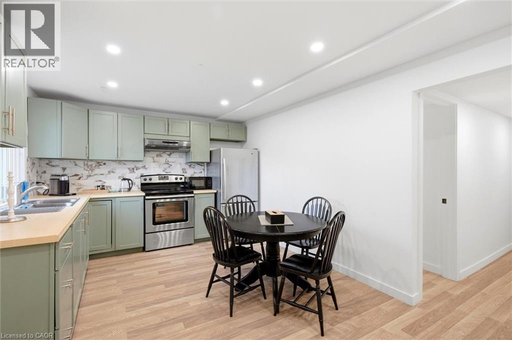 235 SOUTHWOOD Drive Unit# LOWER, Kitchener, Ontario
