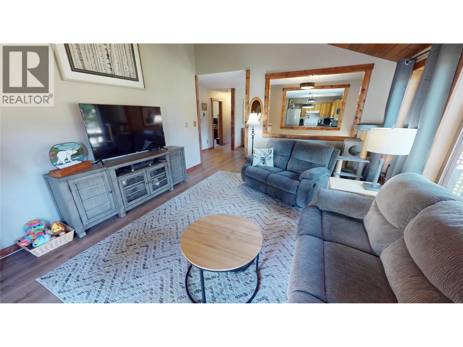 4775 Nelles Crescent, Windermere, British Columbia  V0B 2L0 - Photo 8 - 10385504