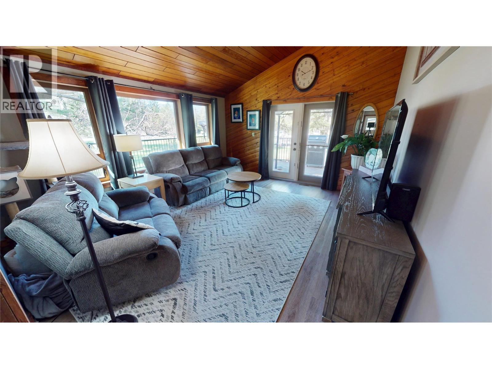4775 Nelles Crescent, Windermere, British Columbia  V0B 2L0 - Photo 7 - 10385504