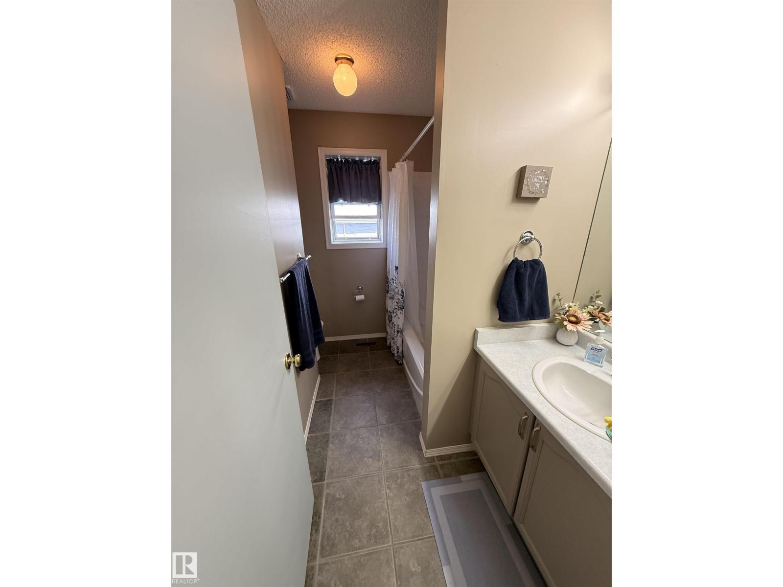10 Weston Co, Spruce Grove, Alberta  T7X 3J5 - Photo 6 - E4500836