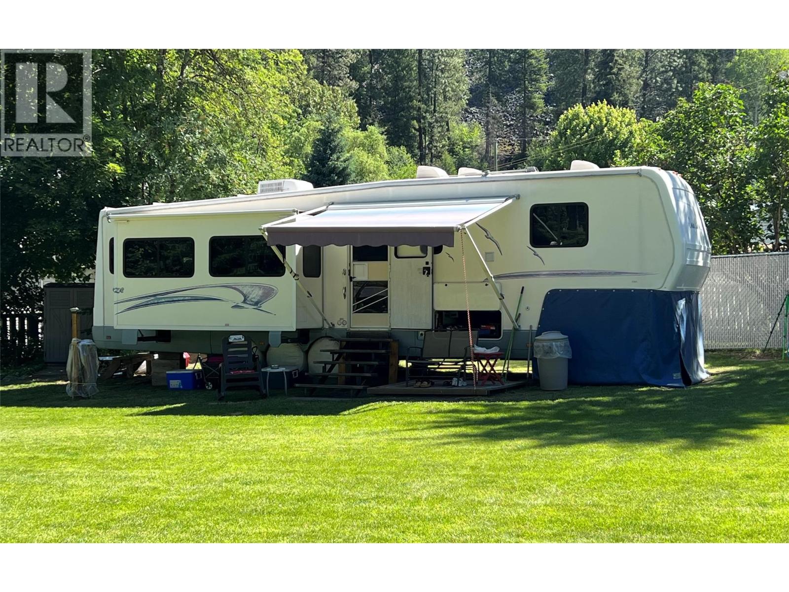 1664 Santa Rosa Road, Christina Lake, British Columbia V0H 1E0 - Photo 4 - 10392778