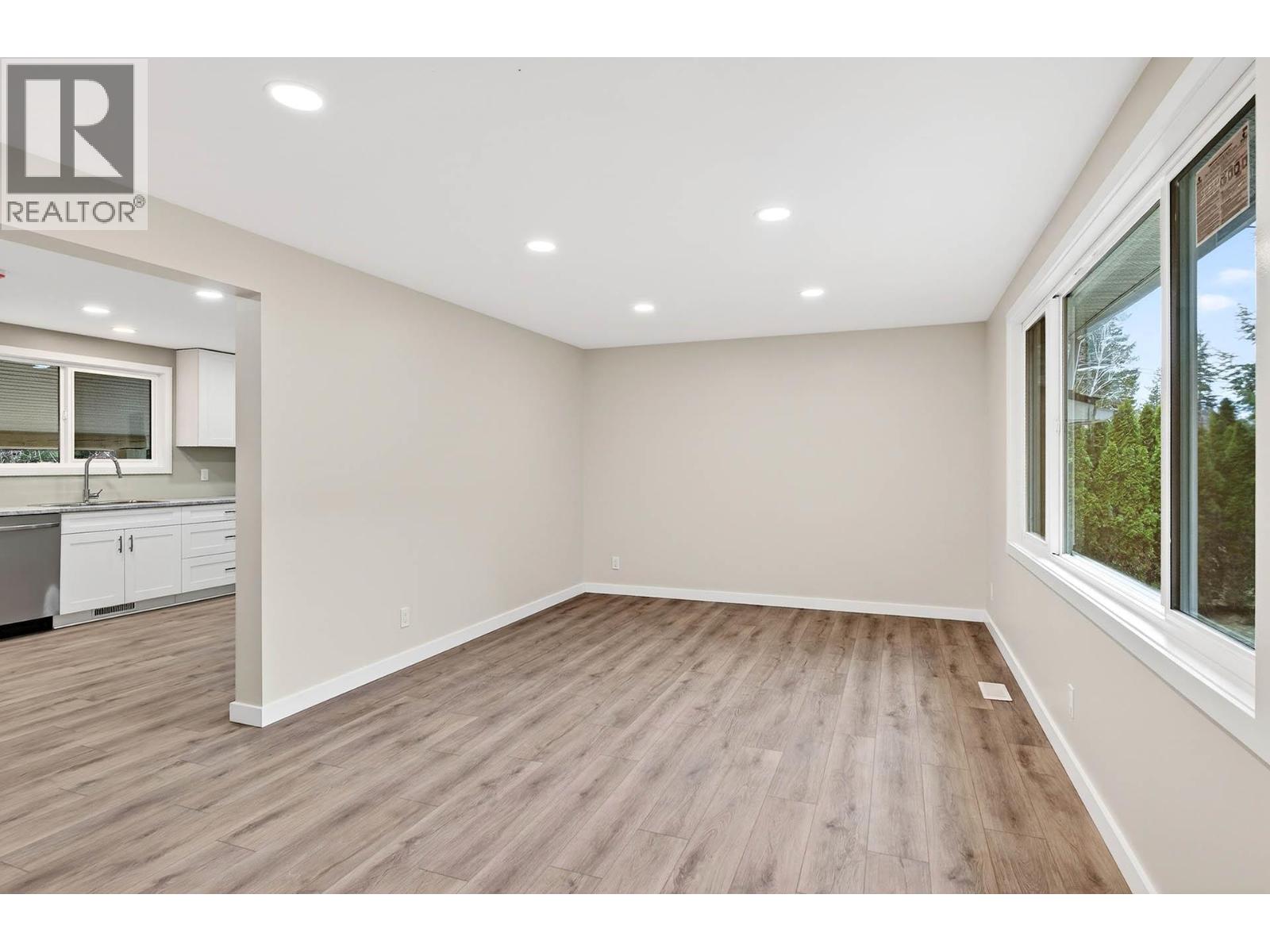 1297 Thompson Drive, Clearwater, British Columbia  V0E 1N2 - Photo 5 - 10389841