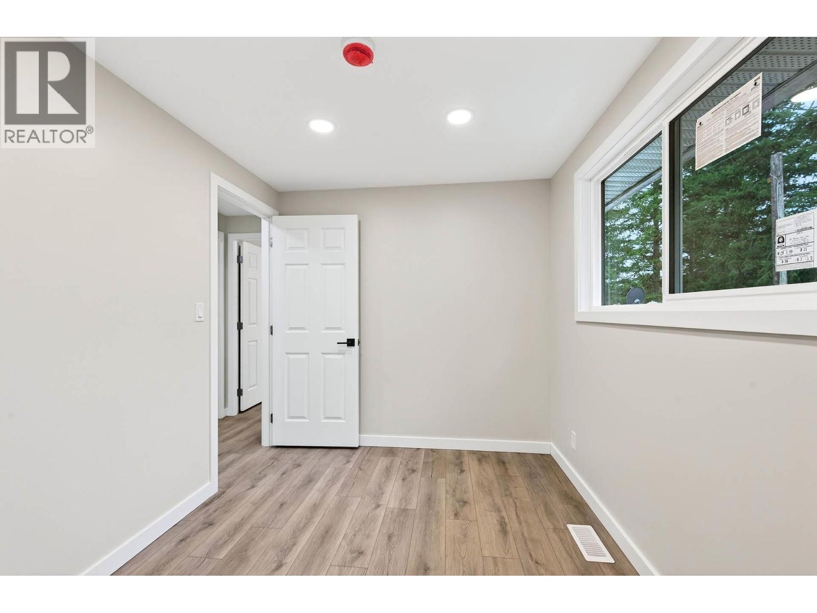 1297 Thompson Drive, Clearwater, British Columbia  V0E 1N2 - Photo 10 - 10389841