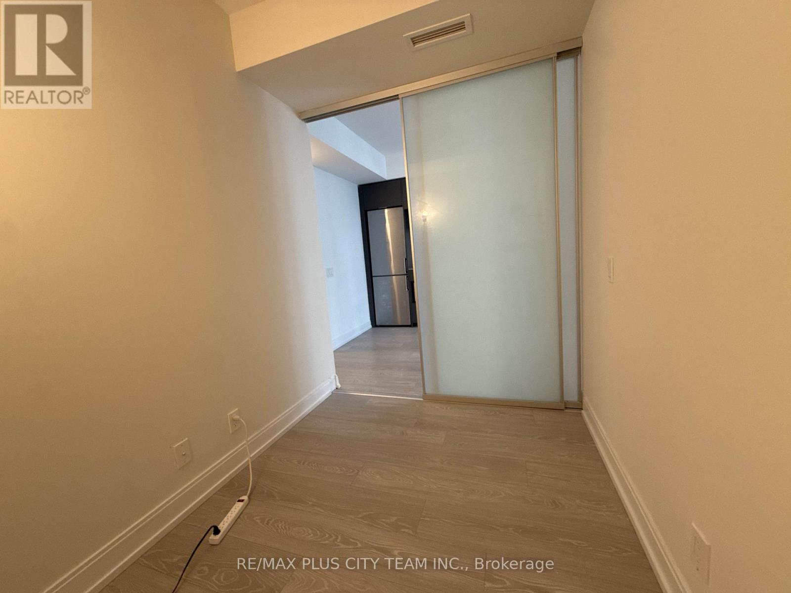 1901 - 181 Dundas Street E, Toronto, Ontario  M5A 0N5 - Photo 13 - C13609666
