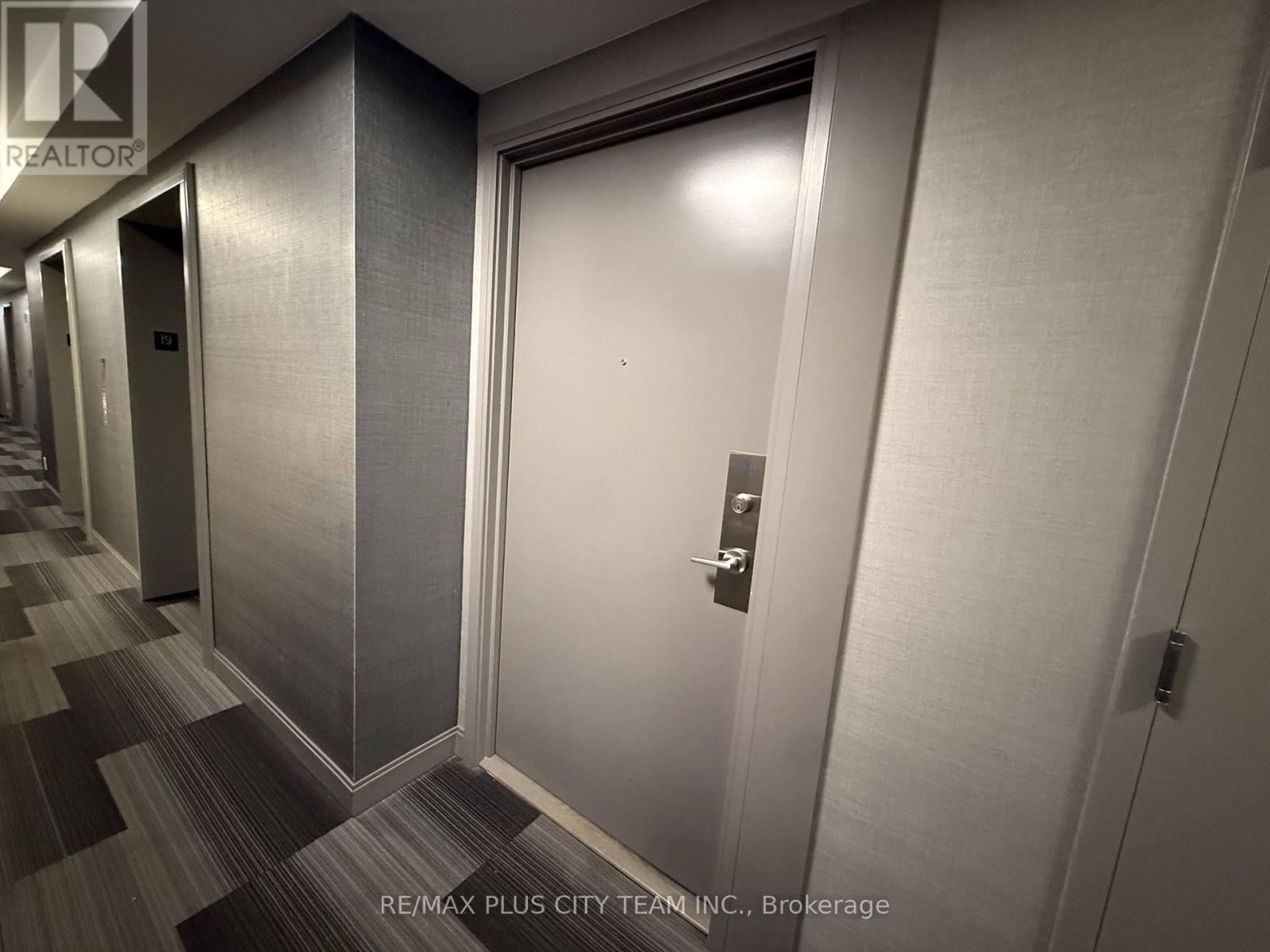 1901 - 181 Dundas Street E, Toronto, Ontario  M5A 0N5 - Photo 18 - C13609666