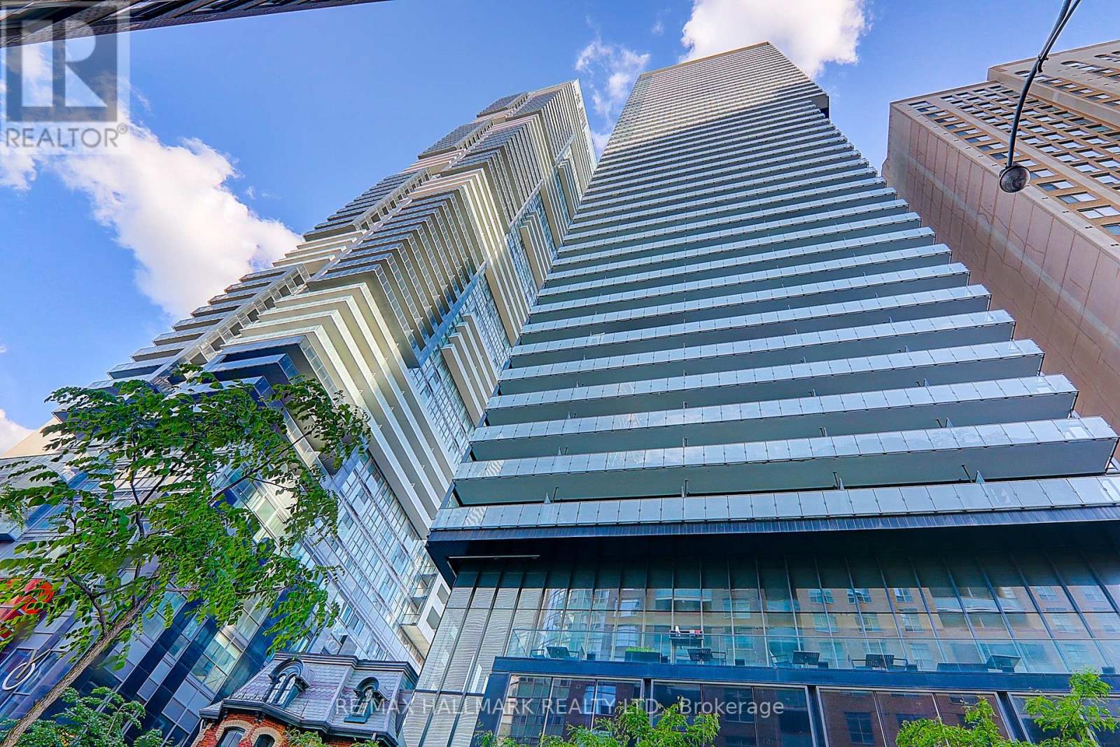 1406 - 15 GRENVILLE STREET, Toronto, Ontario