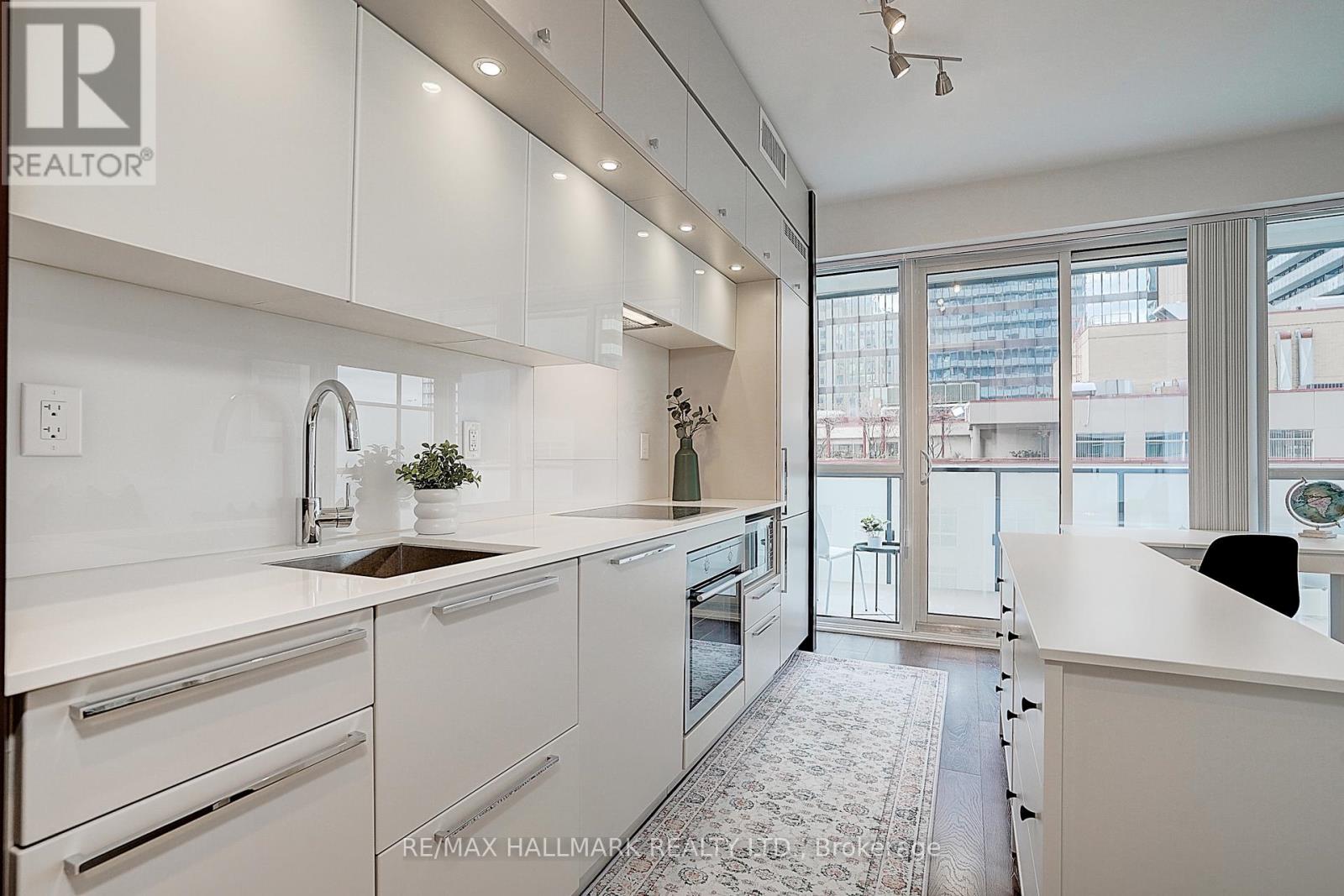 1406 - 15 Grenville Street, Toronto, Ontario  M4Y 0B9 - Photo 14 - C13609712