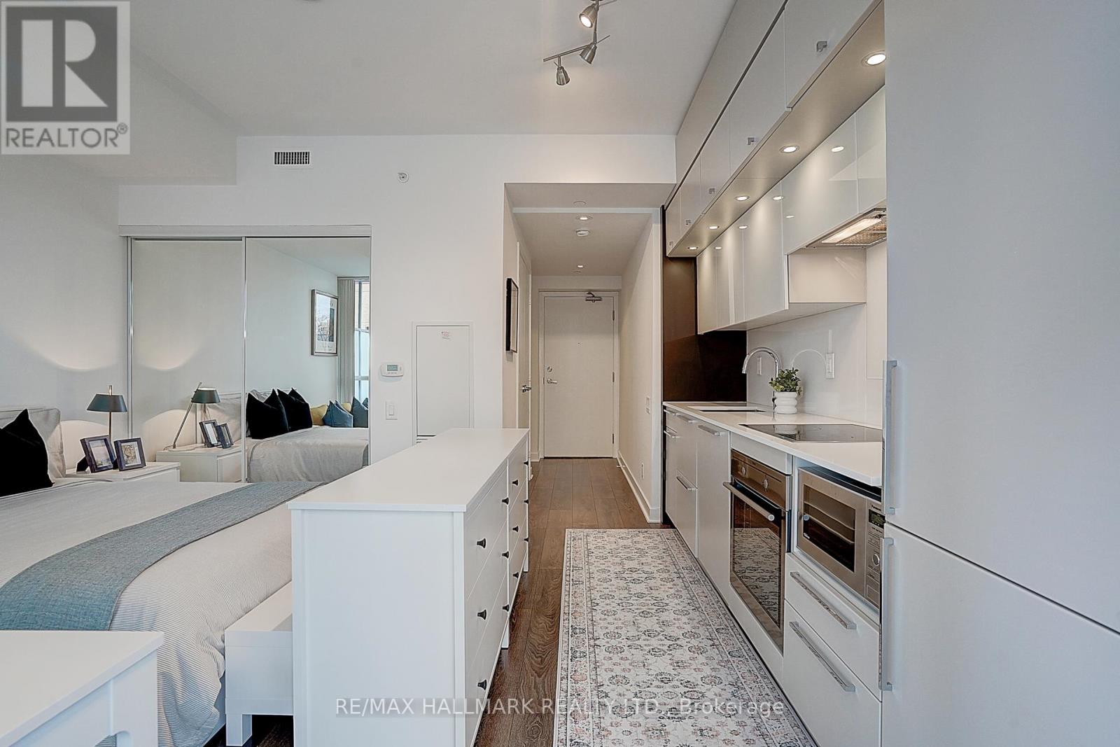 1406 - 15 Grenville Street, Toronto, Ontario  M4Y 0B9 - Photo 18 - C13609712