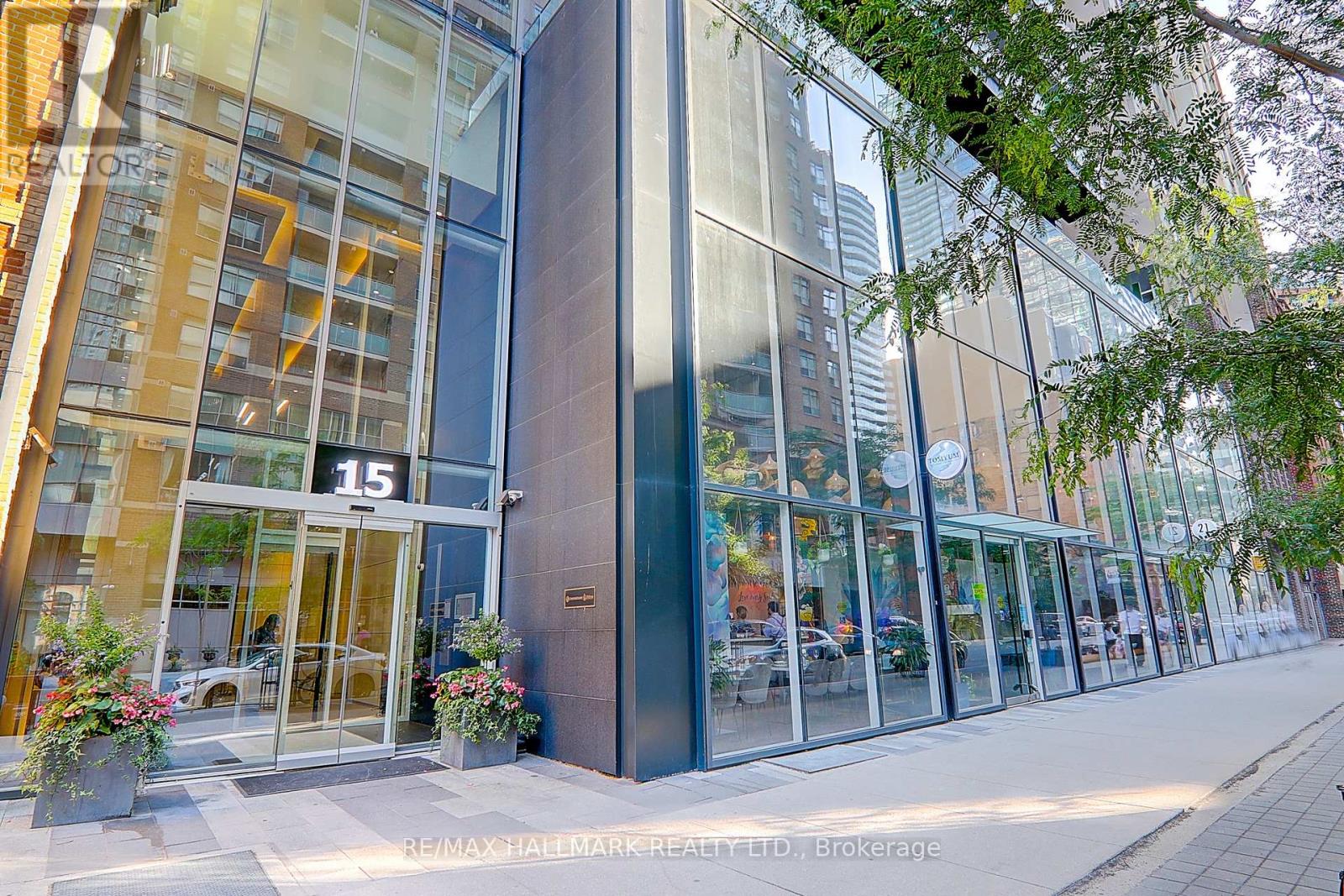 1406 - 15 Grenville Street, Toronto, Ontario  M4Y 0B9 - Photo 3 - C13609712