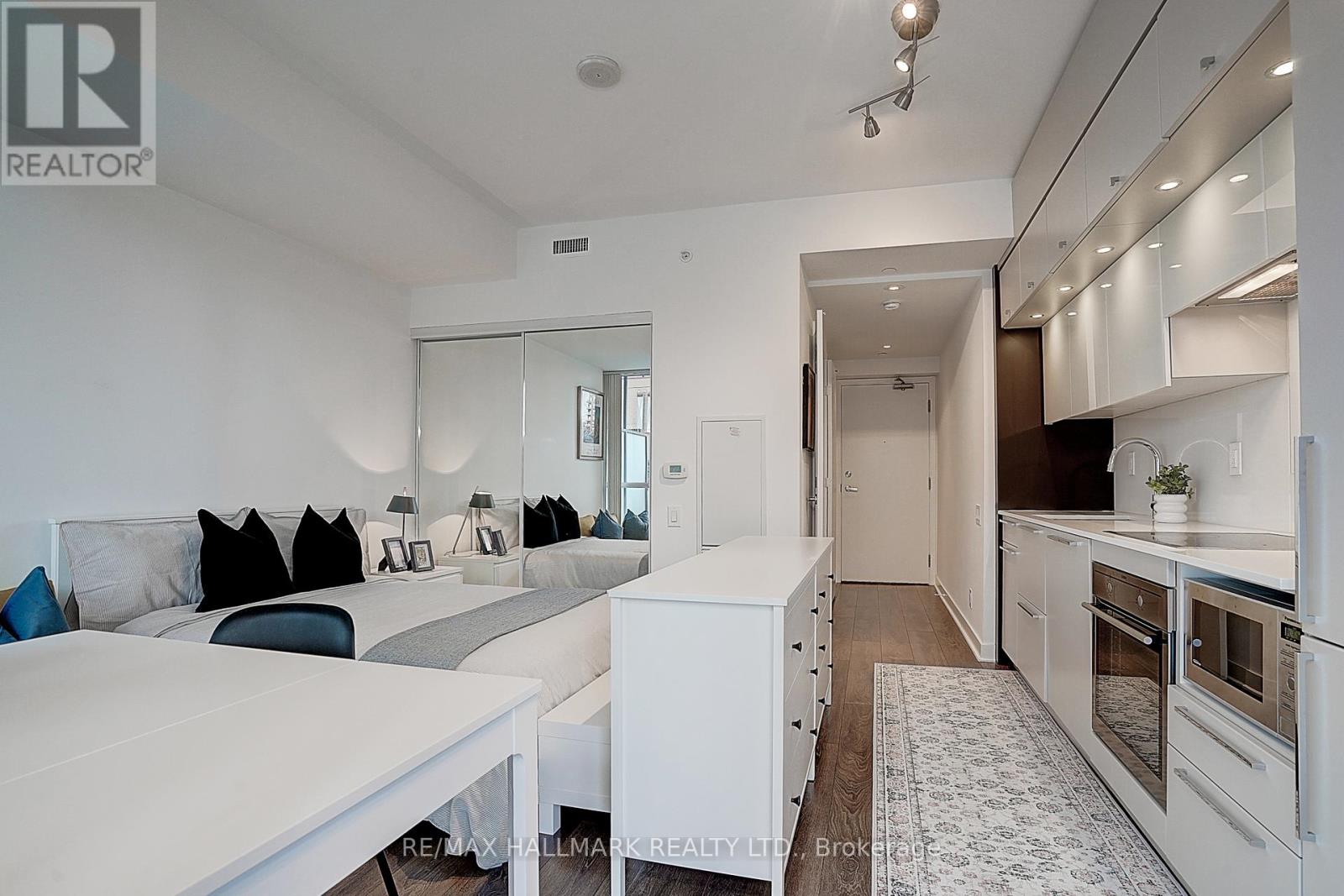 1406 - 15 Grenville Street, Toronto, Ontario  M4Y 0B9 - Photo 35 - C13609712